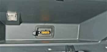 Сандеро обд разъем где. Диагностический разъём peugeot 206. Разъём обд 2 рено логан. Диагностический разъем рено дастер 2. Обд 2 рено логан.