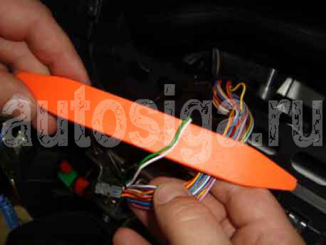 Кан шина ваз 2110. Жгут автосигнализации фото. Can шина opel corsa d. Mitsubishi outlander абс кан шина. Skoda fabia 2 can шина.